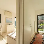 Zinnia Lakeview Apartamento